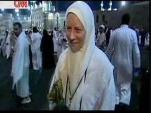 إسلام أوريفيا .. الطبيبة الأمريكية 