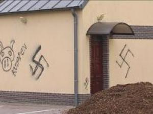 Mosques Defilement Angers Belgians